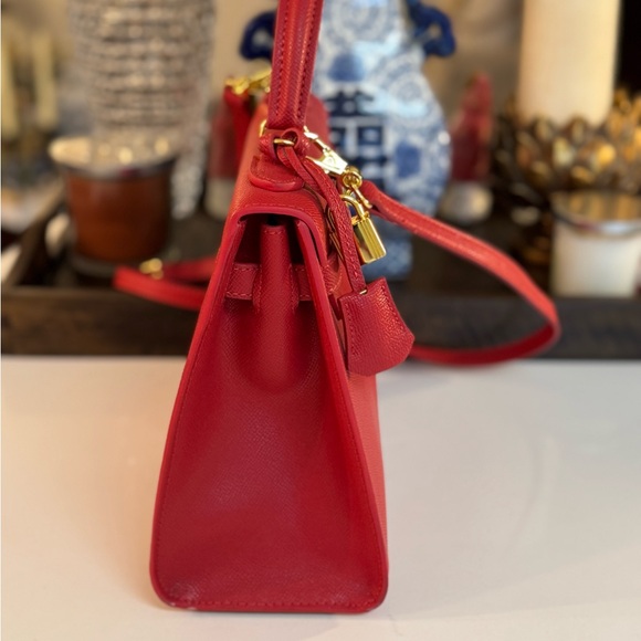 Luxurious Red Leather Satchel - Picture 5 of 9